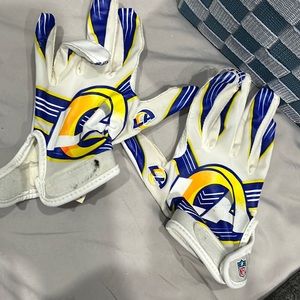 Real Nfl gloves Rams